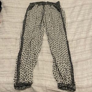 American Eagle Drawstring Capri Joggers